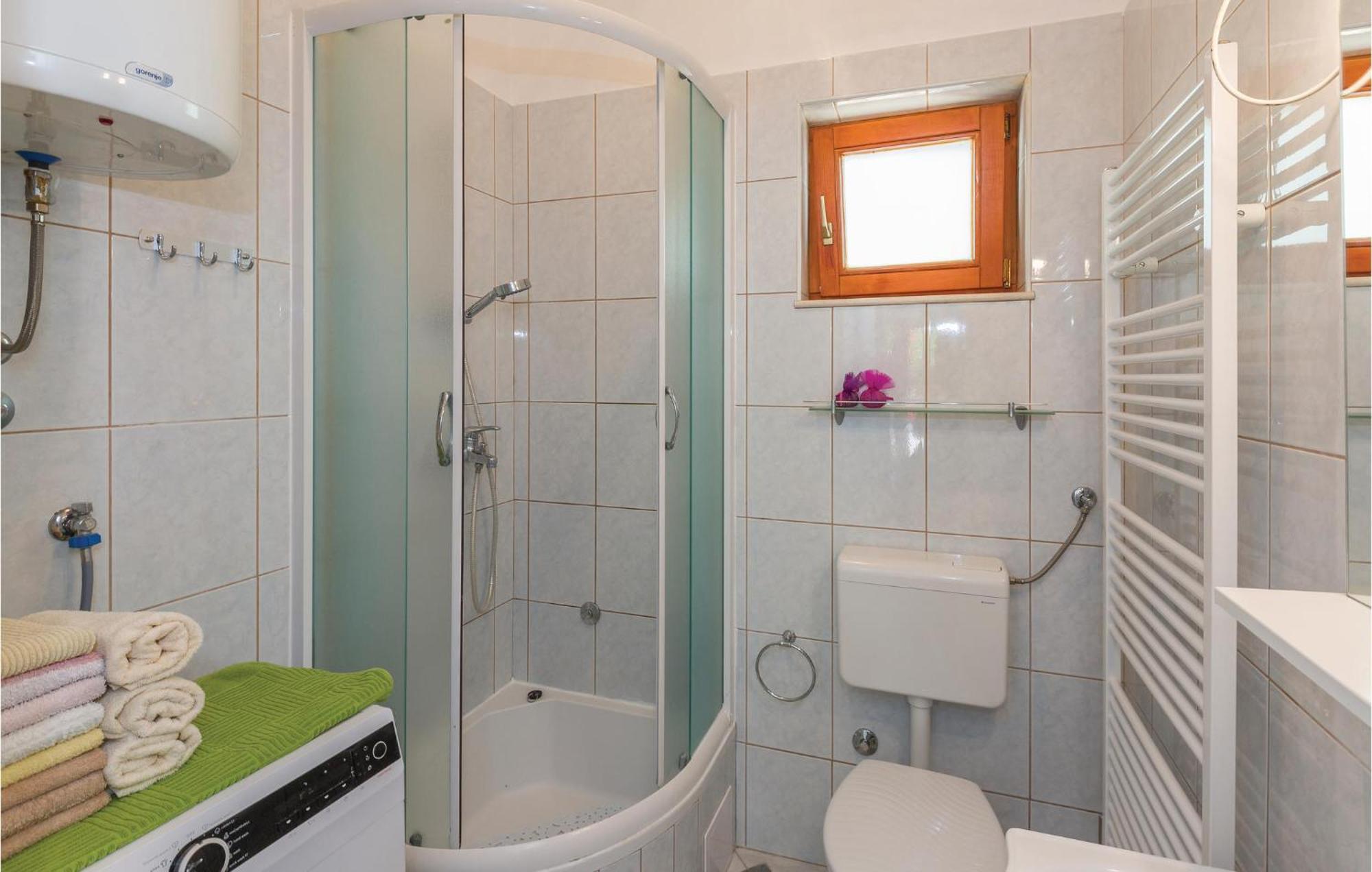 Lovely Apartment In Makarska With Wifi מראה חיצוני תמונה